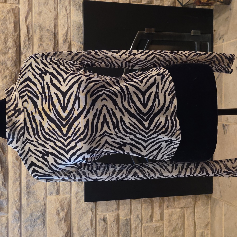 2/$25 Zebra Print Long Sleeve Top